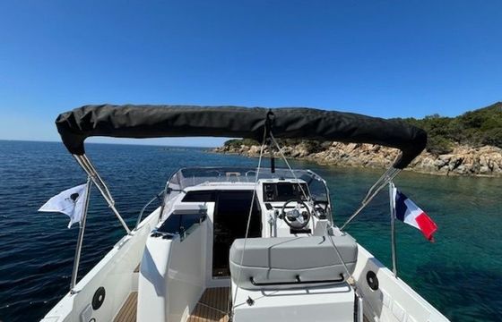 Beneteau Flyer 9 Sundeck Bel Air 2