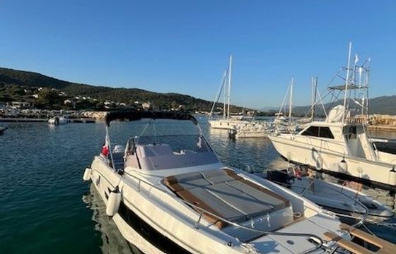 Beneteau Flyer 9 Sundeck Bel Air 2
