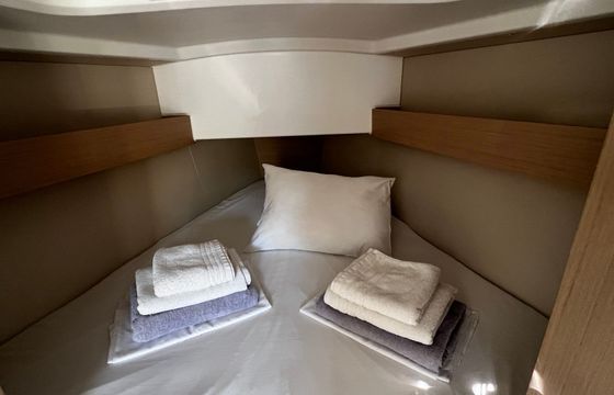 Beneteau Oceanis 30.1 Agavi