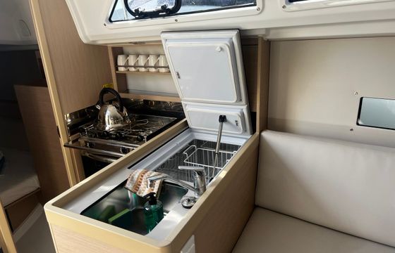 Beneteau Oceanis 30.1 Agavi
