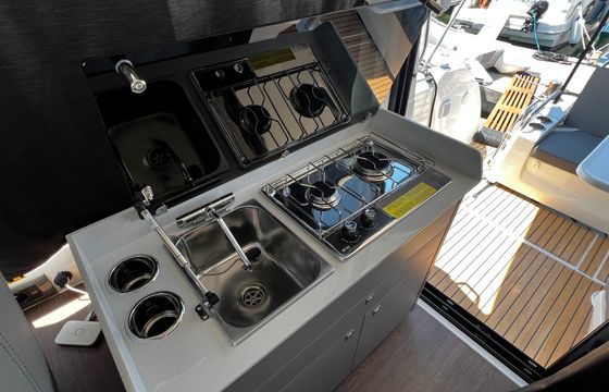 Beneteau Antares 9 Ana