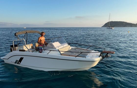 Beneteau Flyer 7 Sundeck 1