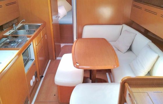 Beneteau Cyclades 39.3 Amor