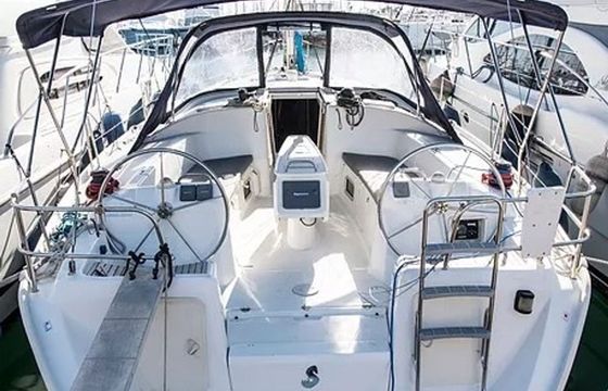 Beneteau Cyclades 43.4 Estera
