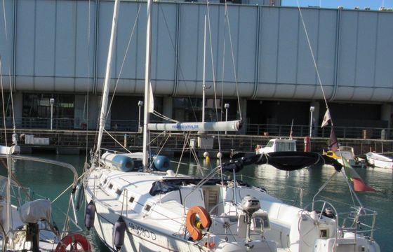 Beneteau Cyclades 43.3 Tecno Sail