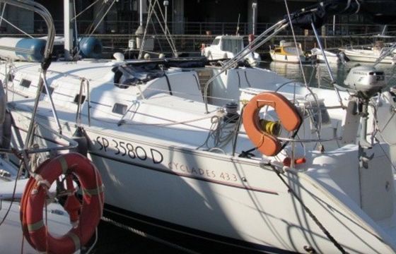Beneteau Cyclades 43.3 Tecno Sail