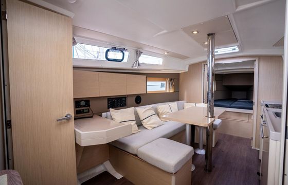 Beneteau Oceanis 35.1 Malilu