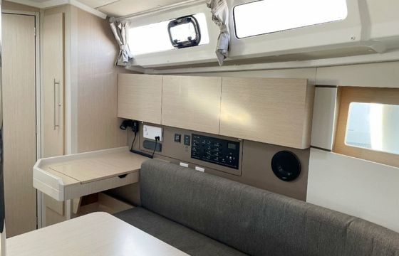 Beneteau Oceanis 35.1 Mistral