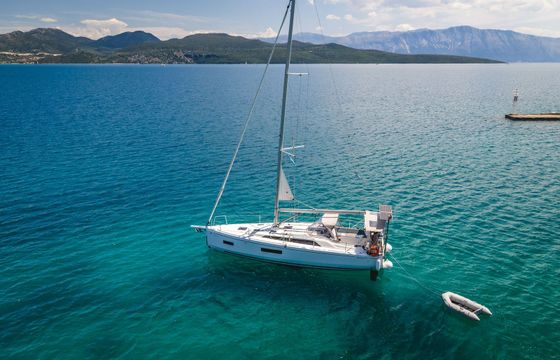 Beneteau Oceanis 37.1 Mercator