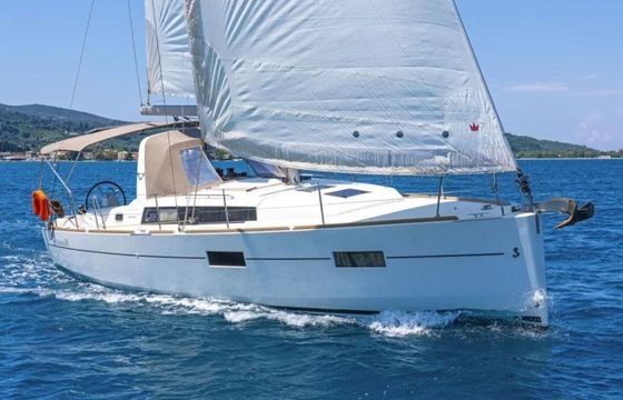 Beneteau Oceanis 38 Epicteto