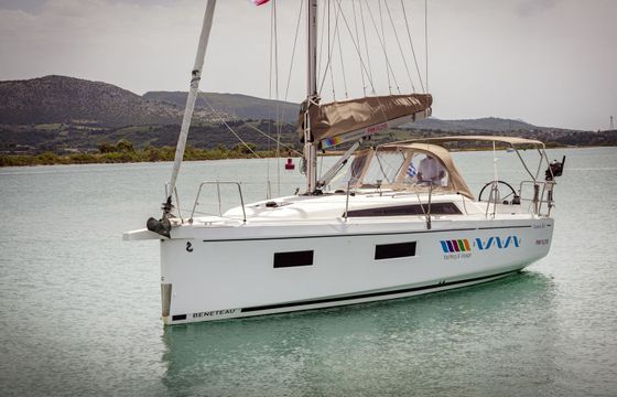 Beneteau Oceanis 34.1 Pink Floyd