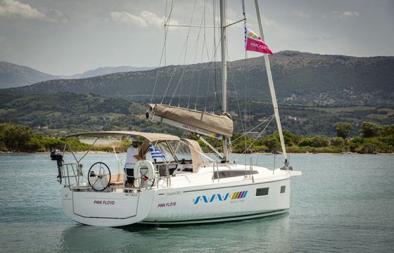 Beneteau Oceanis 34.1 Pink Floyd