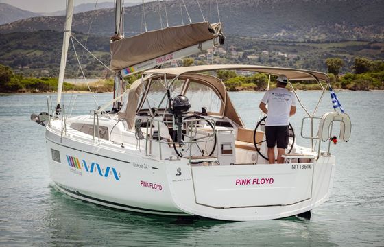 Beneteau Oceanis 34.1 Pink Floyd