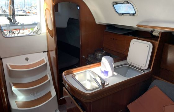 Beneteau First 31.7 Macareux 2