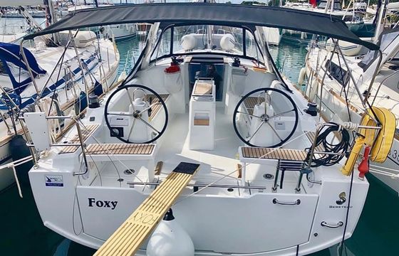 Beneteau Oceanis 38 Foxy