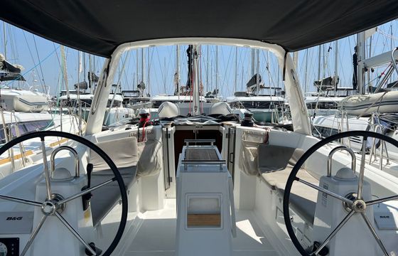 Beneteau Oceanis 38 Foxy