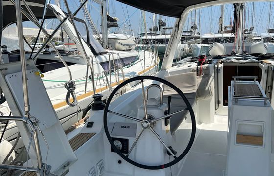 Beneteau Oceanis 38 Foxy