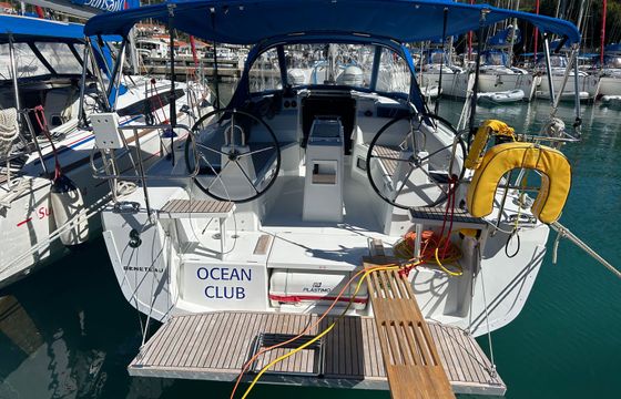 Beneteau Oceanis 34.1 Sunsail 23