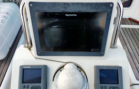 Beneteau Oceanis 34 Dizzy Lizzy