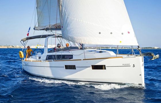 Beneteau Oceanis 35 Hobbit
