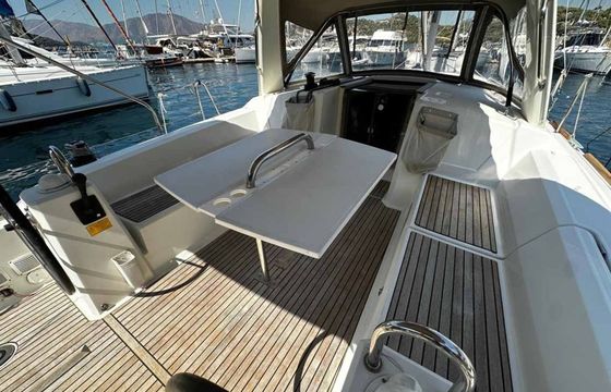 Beneteau Oceanis 38.1 Ida