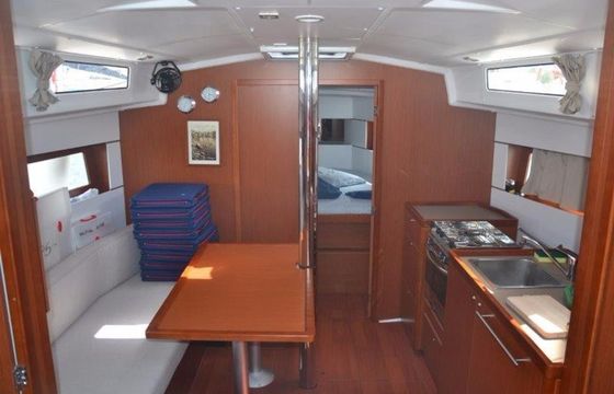 Beneteau Oceanis 38 Naima