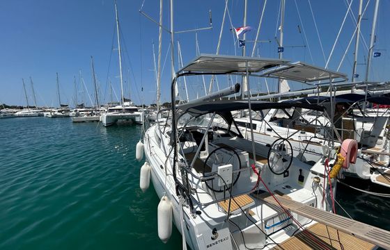 Beneteau Oceanis 34.1 Clara