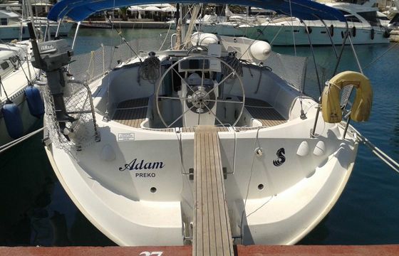 Beneteau Oceanis 351 Adam