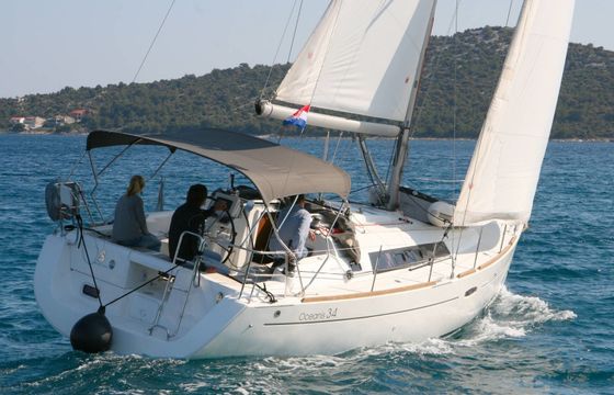 Beneteau Oceanis 34 LL Skyhawk