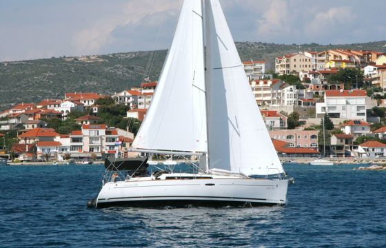 Beneteau Oceanis 34 LL Skyhawk