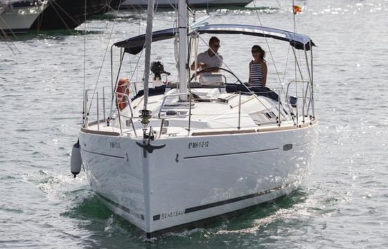 Beneteau Oceanis 37 Boreas Dos