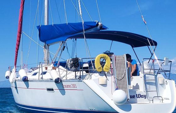 Beneteau Oceanis 393 Blue Way