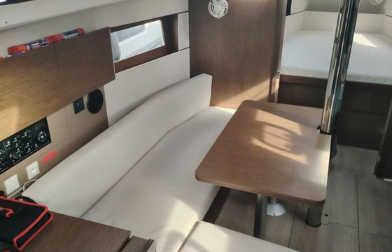 Beneteau Oceanis 38.1 Diana