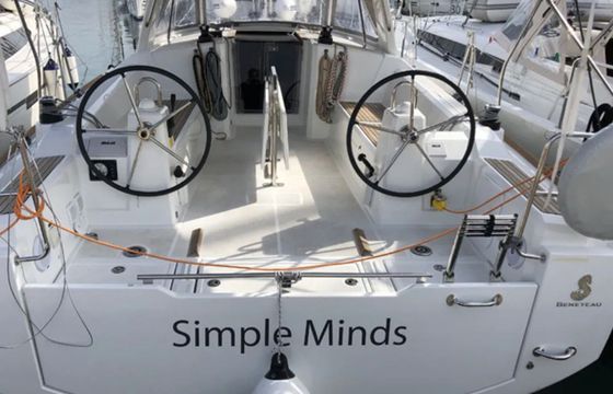 Beneteau Oceanis 38.1 Simple Minds