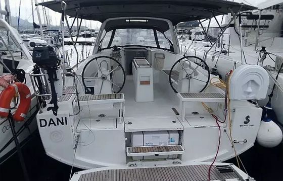 Beneteau Oceanis 38 Dani