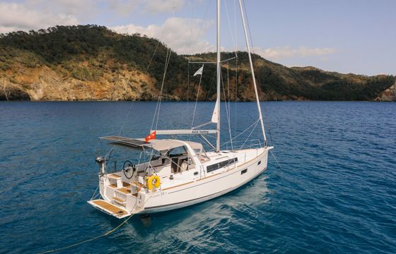Beneteau Oceanis 38.1 Stargazer