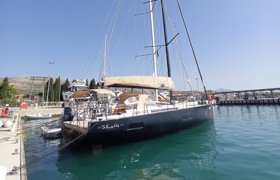 Beneteau First 53 Silhuette