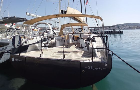Beneteau First 53 Silhuette