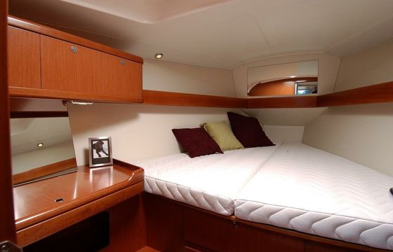 Beneteau Oceanis 37 Apres Le Vent