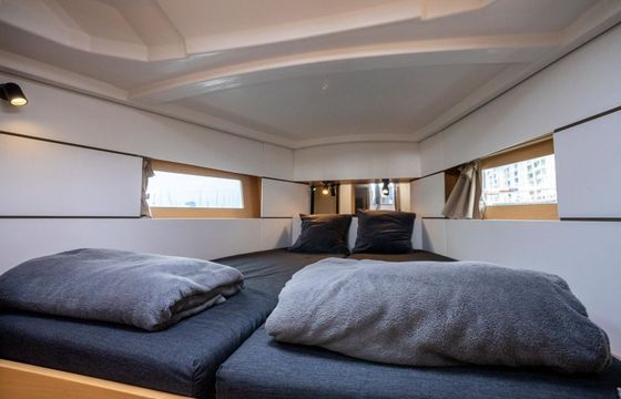 Beneteau Oceanis 38.1 Wally