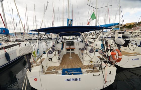 Beneteau Oceanis 38 Jasmine