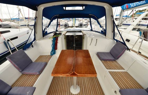 Beneteau Oceanis 38 Jasmine