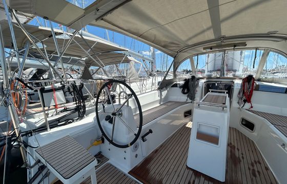 Beneteau Oceanis 37.1 Katja