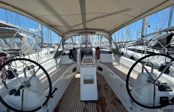 Beneteau Oceanis 37.1 Katja