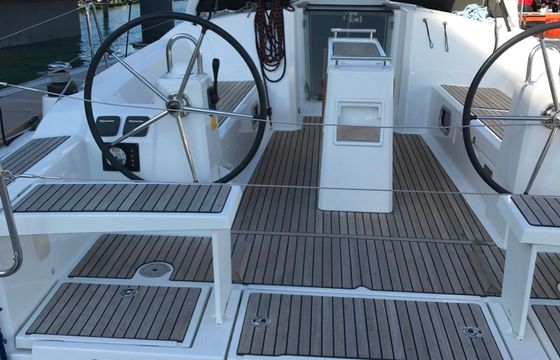 Beneteau Oceanis 38 Maro