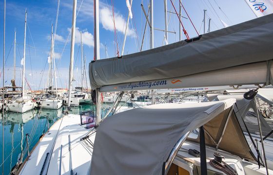 Beneteau Oceanis 38 Elisa