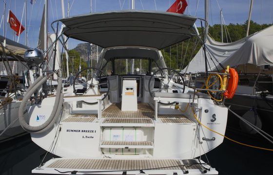 Beneteau Oceanis 38 Summer Breeze 1
