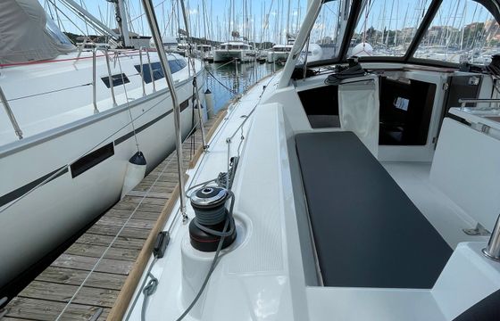 Beneteau Oceanis 38.1 Cocco