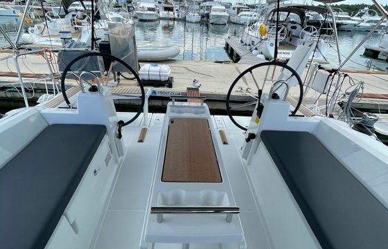 Beneteau Oceanis 38.1 Cocco