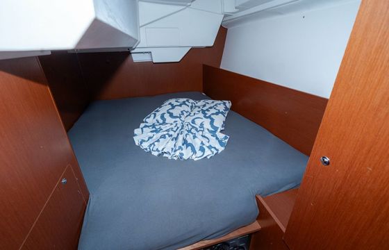 Beneteau Oceanis 38 Hydra